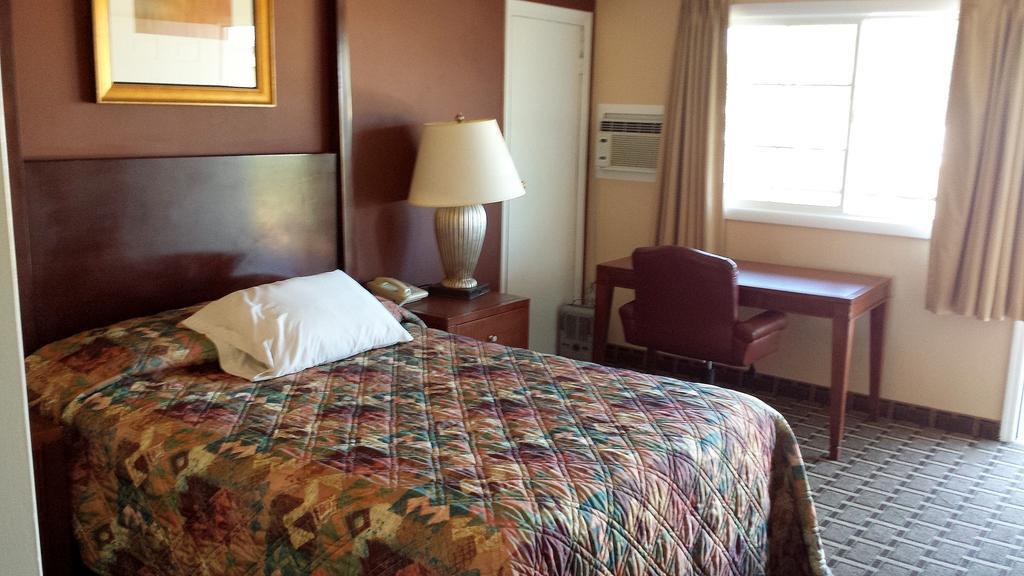 Executive & Motel